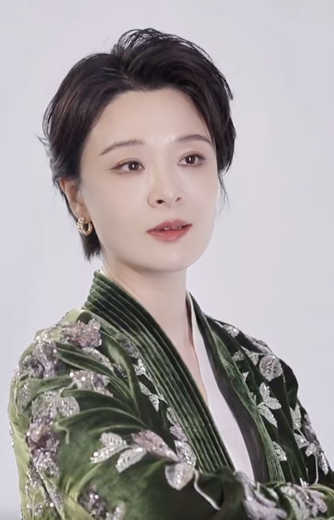 起回忆杀顶级美学还得是 新中式瓦力游戏app《甄嬛传》晚会勾(图7)