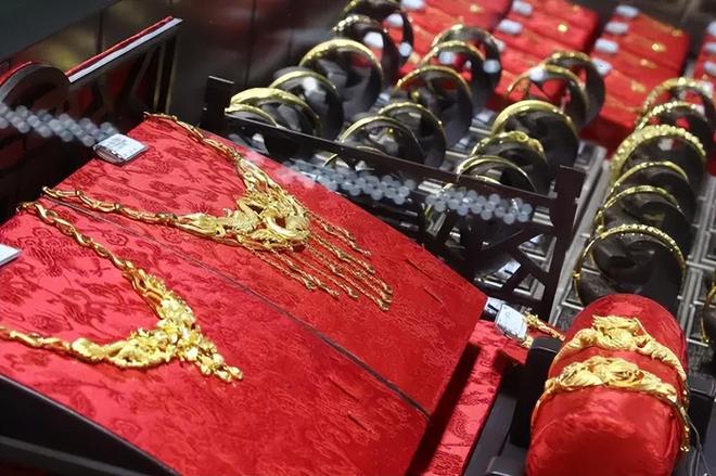 金价翻3倍三金成难题不是不想是结不起瓦力游戏app难怪大家不结婚！5年(图14)