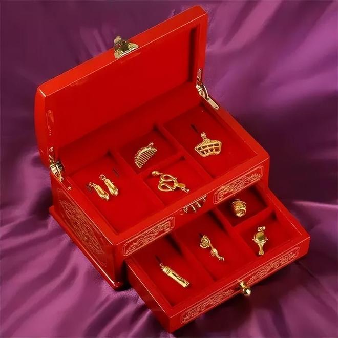 金价翻3倍三金成难题不是不想是结不起瓦力游戏app难怪大家不结婚！5年(图5)